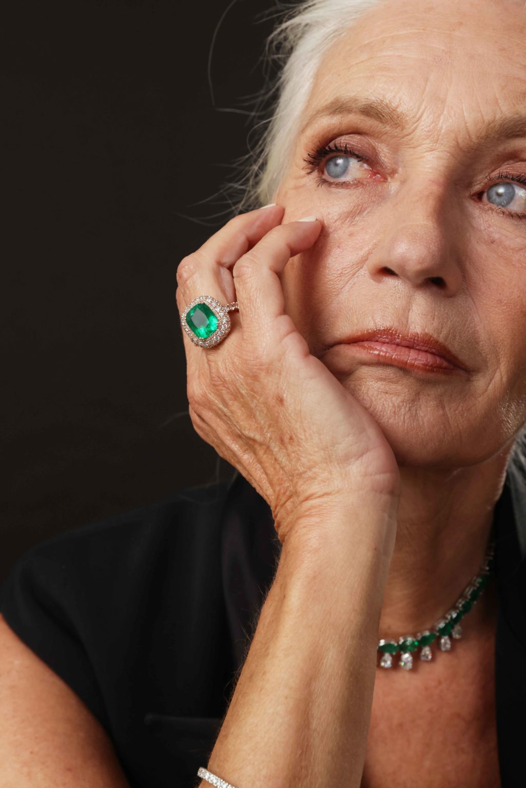 Cushion Emerald Ring