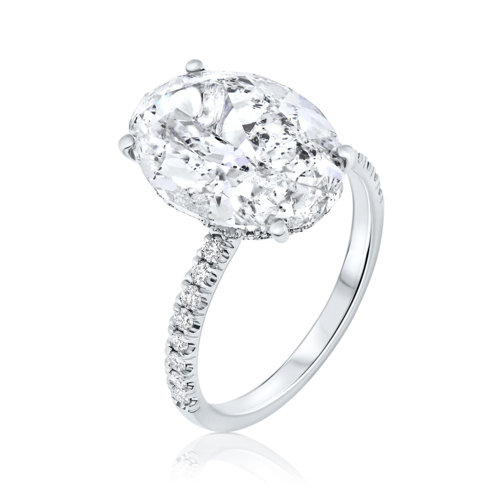 Oval shape diamond ring